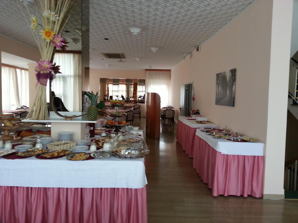 Hotel Glenn Rimini Esterno foto