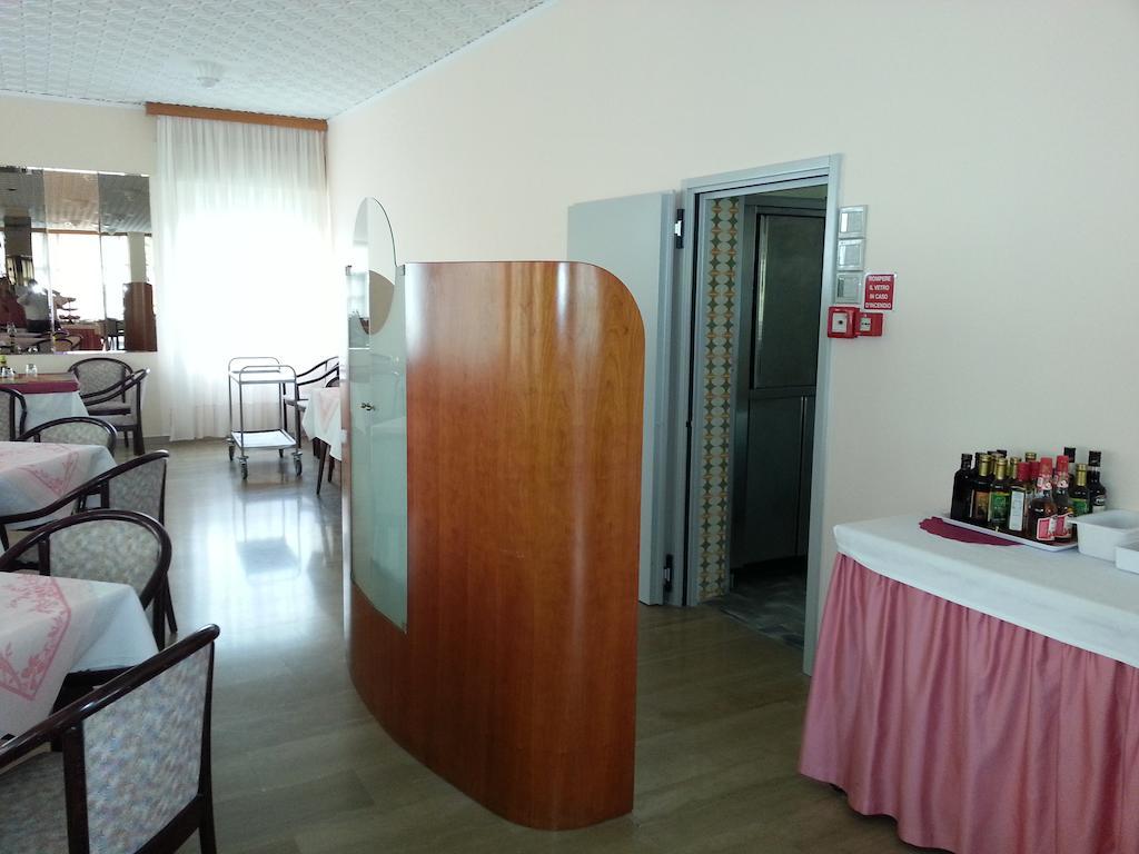 Hotel Glenn Rimini Esterno foto