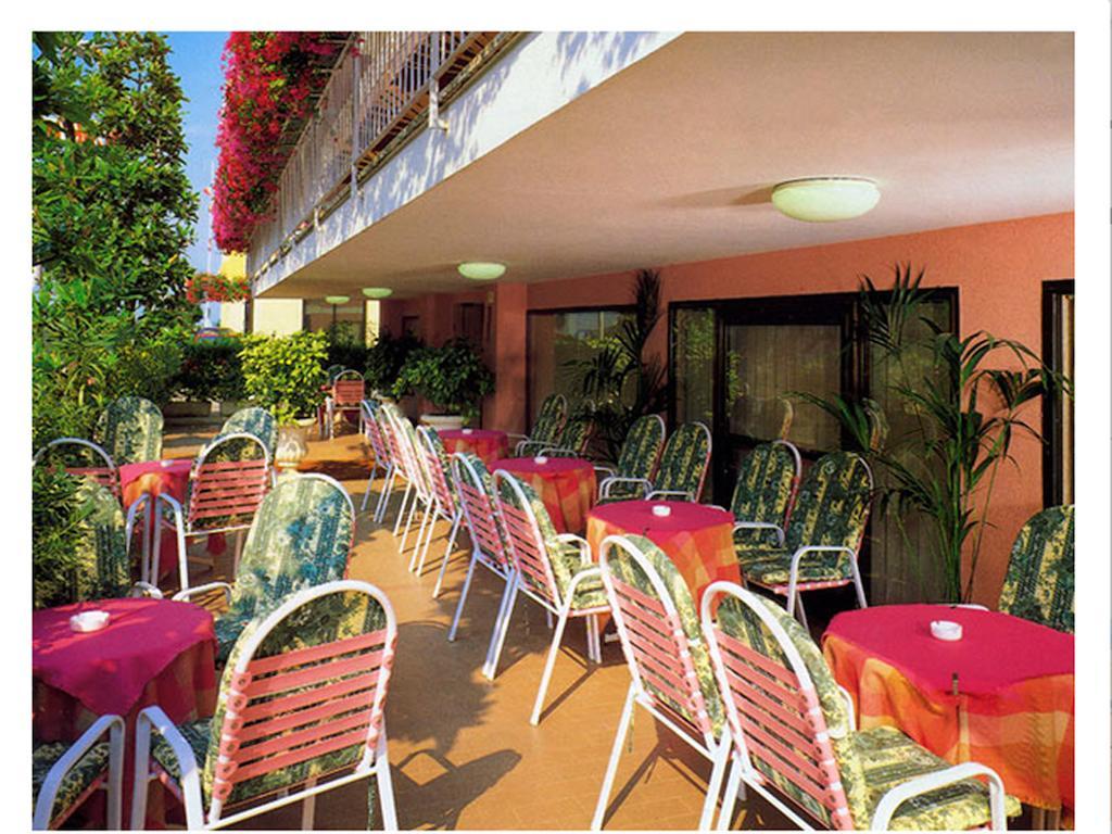 Hotel Glenn Rimini Esterno foto