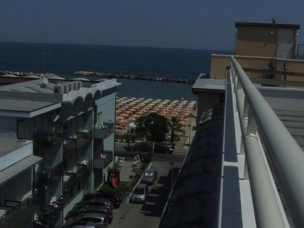 Hotel Glenn Rimini Esterno foto